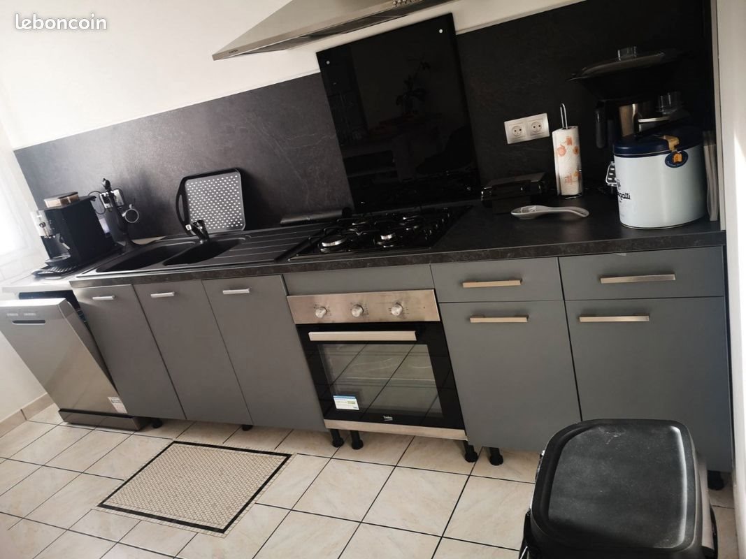 Appartement à louer, 90m², Castellane