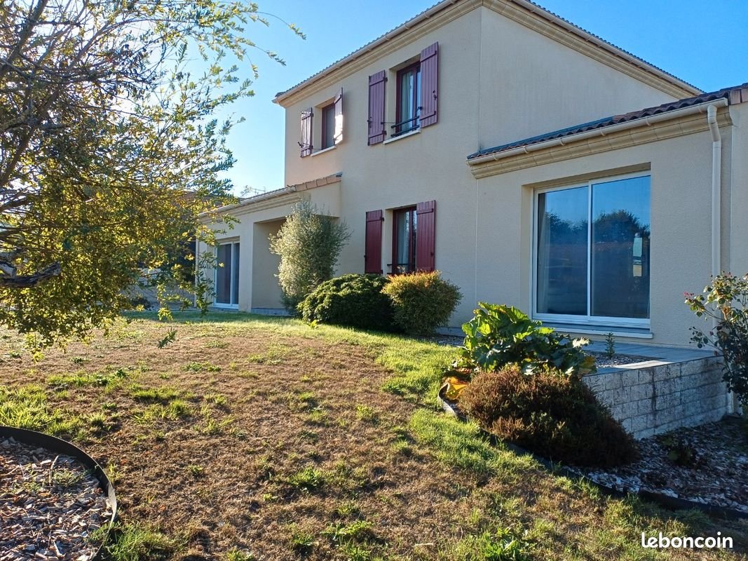 Maison à vendre, 157m², Froidfond