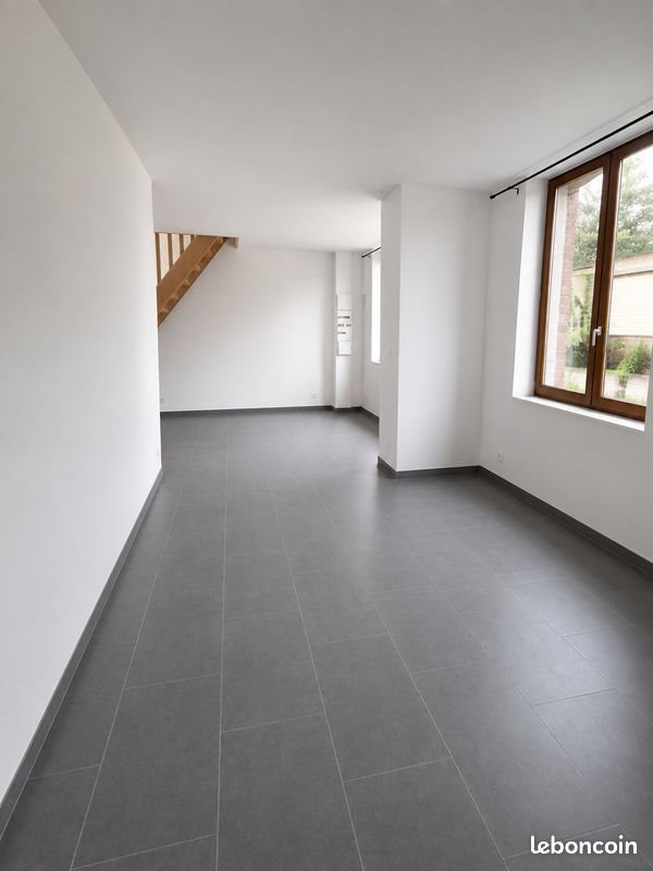 Maison à louer, 70m², Ribemont