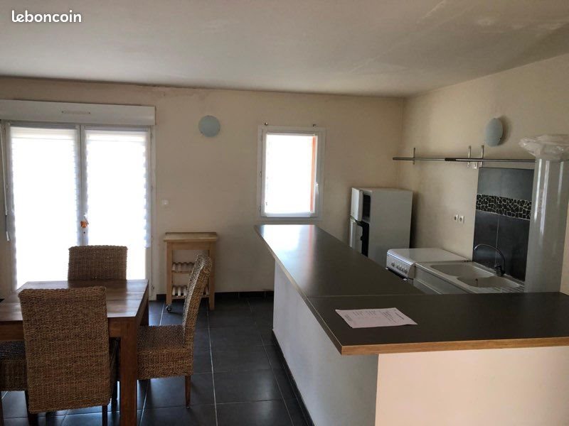 Appartement à louer, 78m², Castries