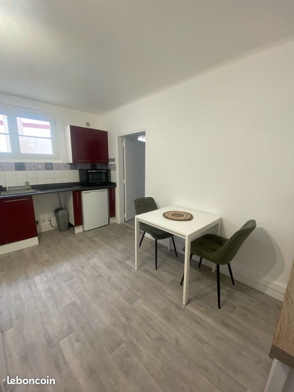 Appartement à louer, 26m², Nanterre