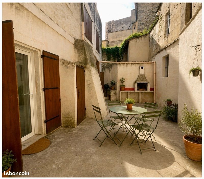 Appartement à louer, 75m², Arles