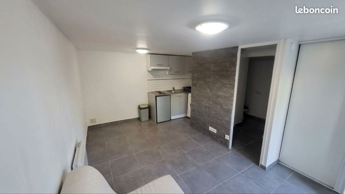 Appartement à louer, 21m², Massy