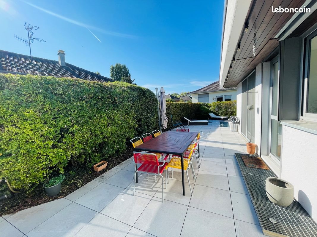 Maison à louer, 163m², Village-Neuf