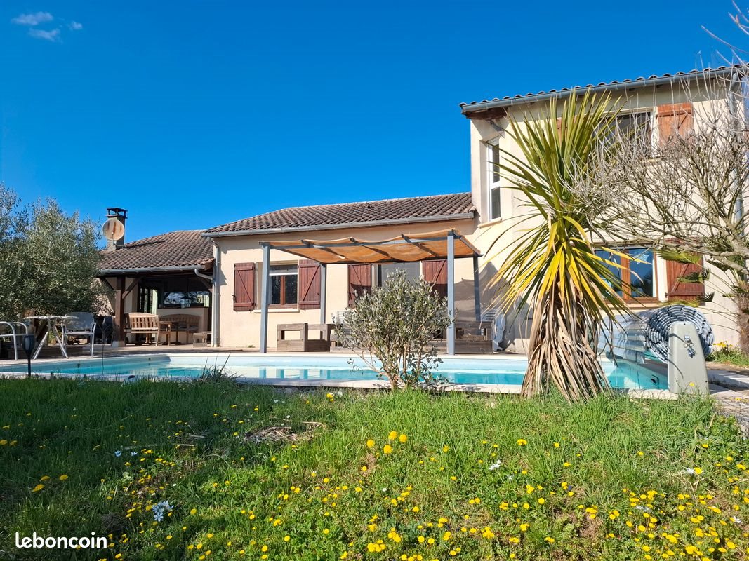 Maison à vendre, 180m², Calamane