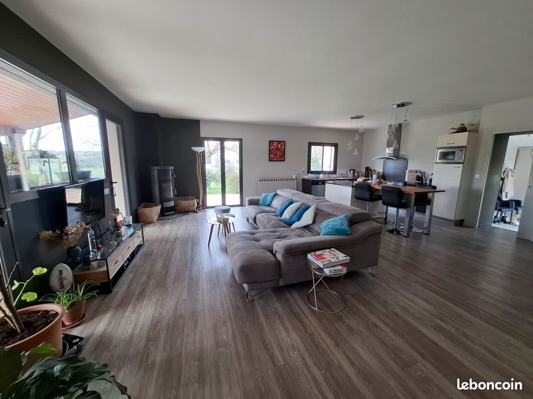 Maison à vendre, 180m², Calamane