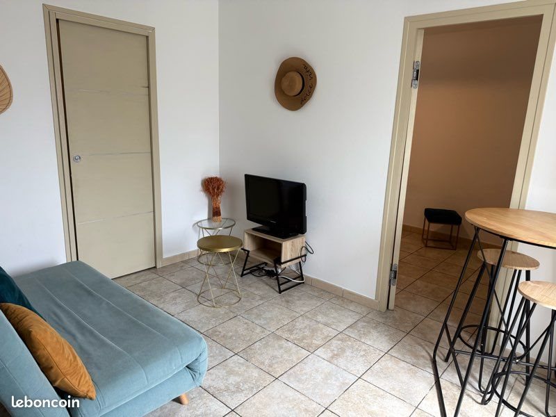 Appartement à louer, 30m², San-Martino-di-Lota