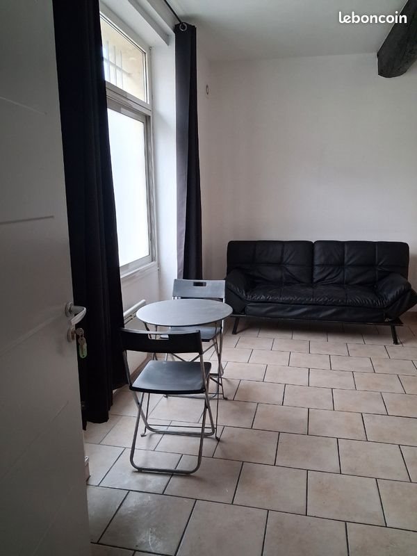 Appartement à louer, 25m², Nîmes