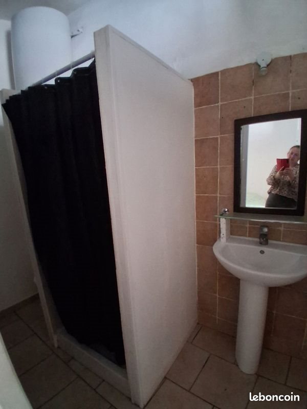 Appartement à louer, 25m², Nîmes