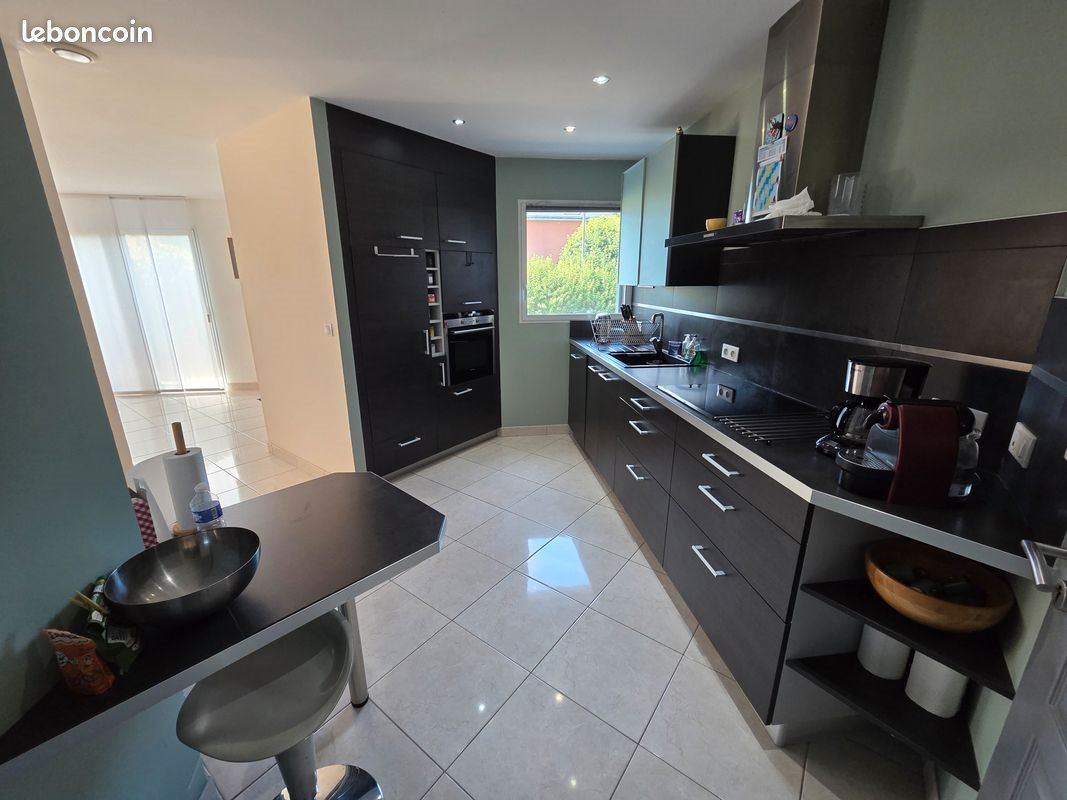 Maison à vendre, 123m², Plescop