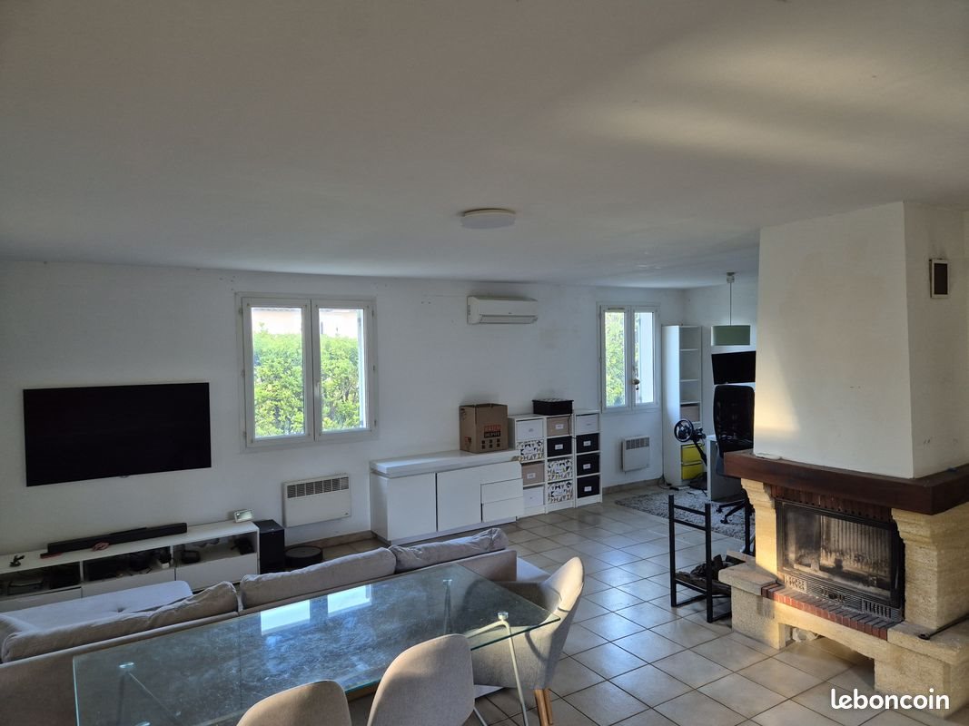 Maison à louer, 110m², Saint-Paul-Trois-Châteaux