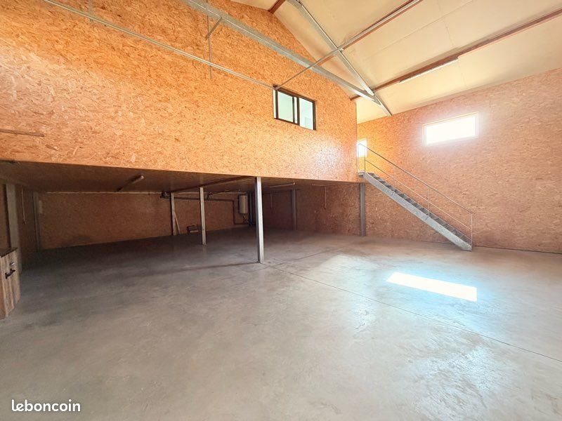 Appartement à louer, 100m², Villechenève