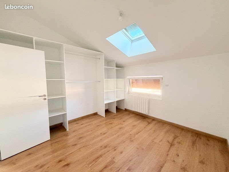 Appartement à louer, 100m², Villechenève