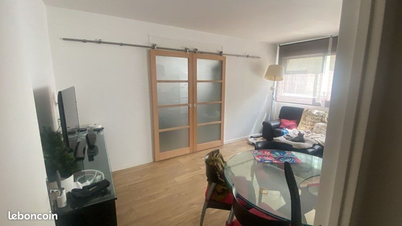Appartement à louer, 46m², Courbevoie
