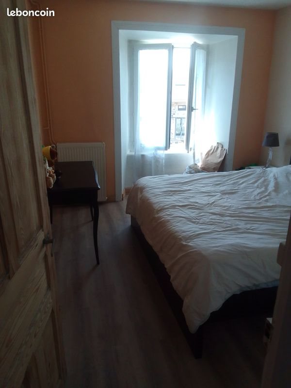 Appartement à louer, 57m², Saint-Julien-Chapteuil