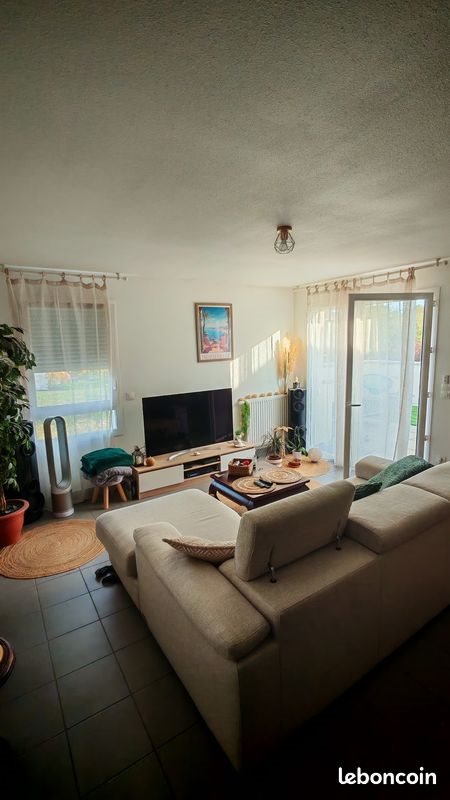 Appartement à louer, 70m², Pouilley-les-Vignes