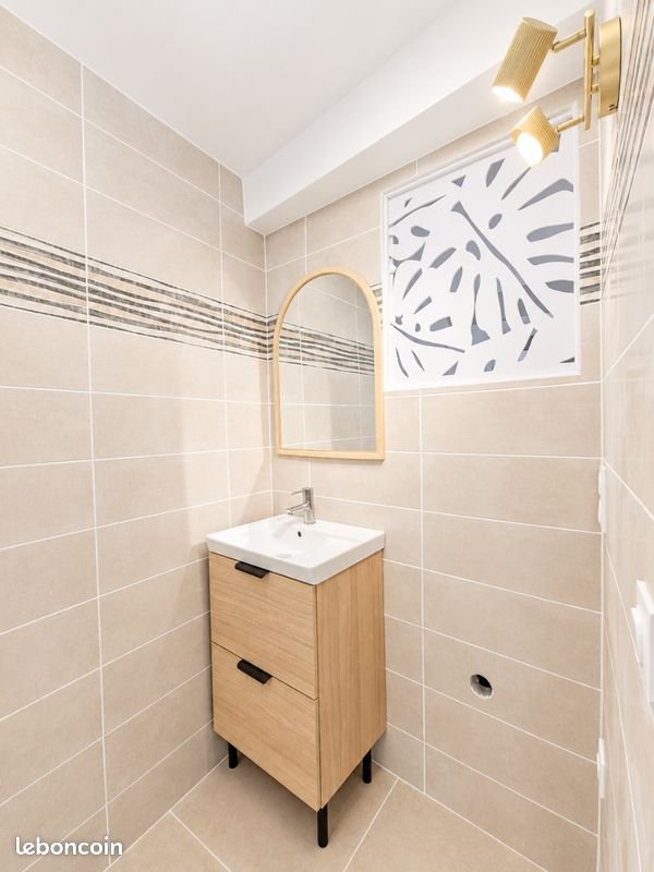 Appartement à louer, 42m², Vence