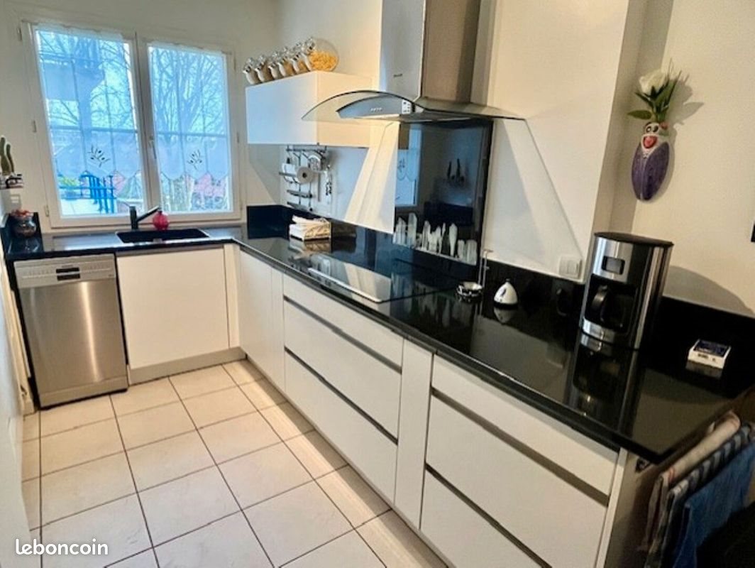 Appartement à vendre, 92m², Saint-André-lez-Lille