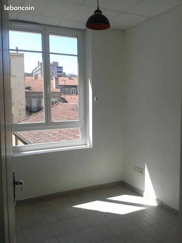 Appartement à louer, 26m², Saint-Etienne