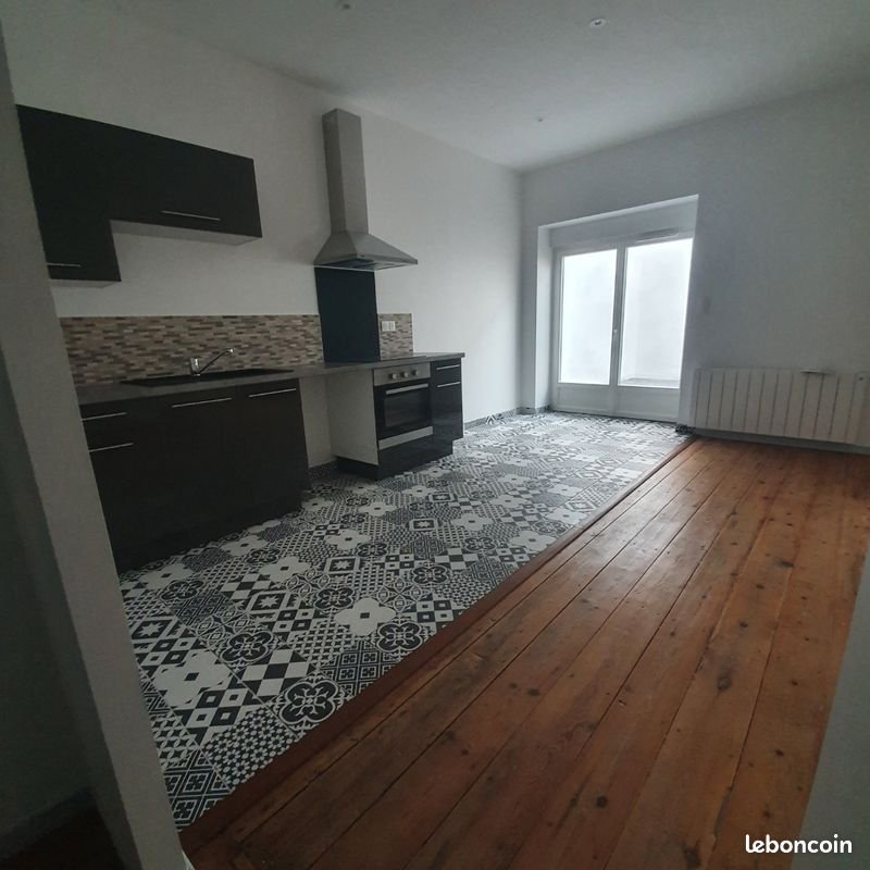Appartement à louer, 80m², Monségur