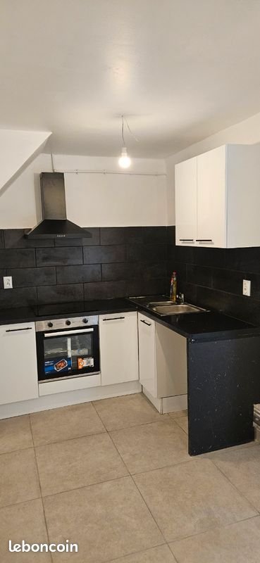Appartement à louer, 35m², Marseille 15ème