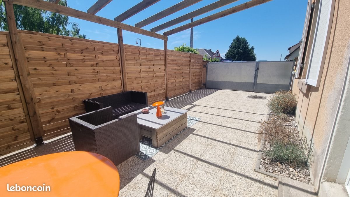 Appartement à louer, 77m², Huttenheim