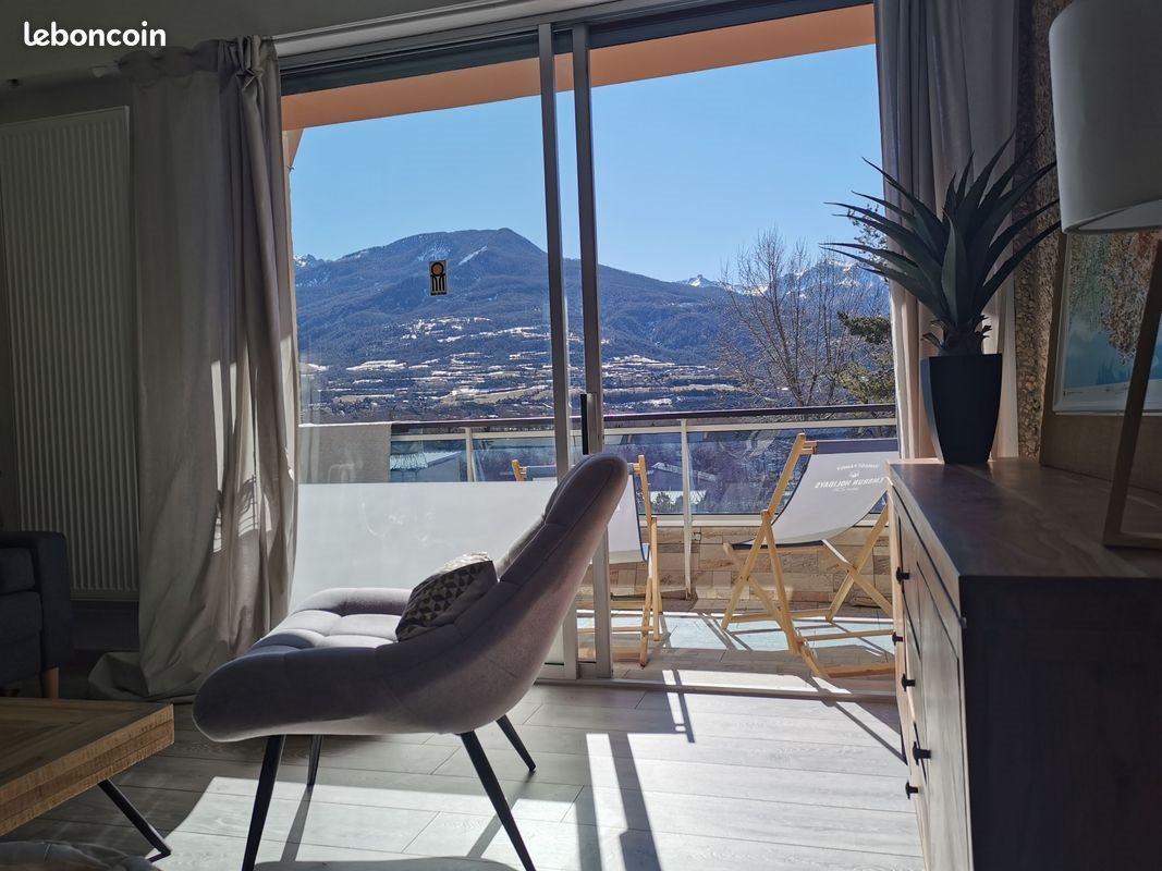 Appartement à louer, 57m², Embrun