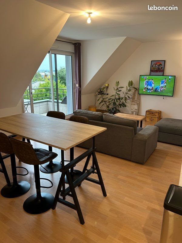 Appartement à louer, 70m², Bégard