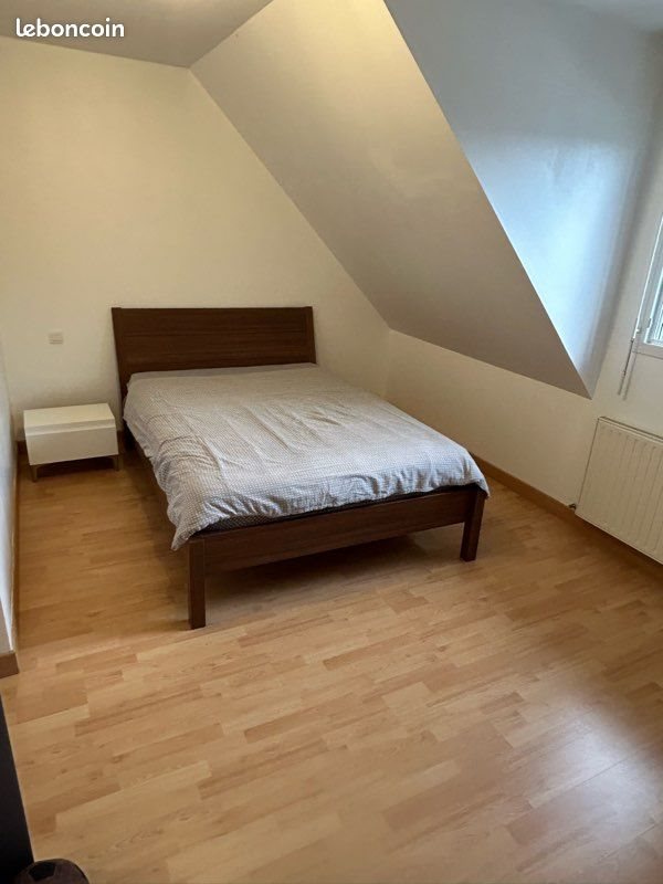Appartement à louer, 70m², Bégard