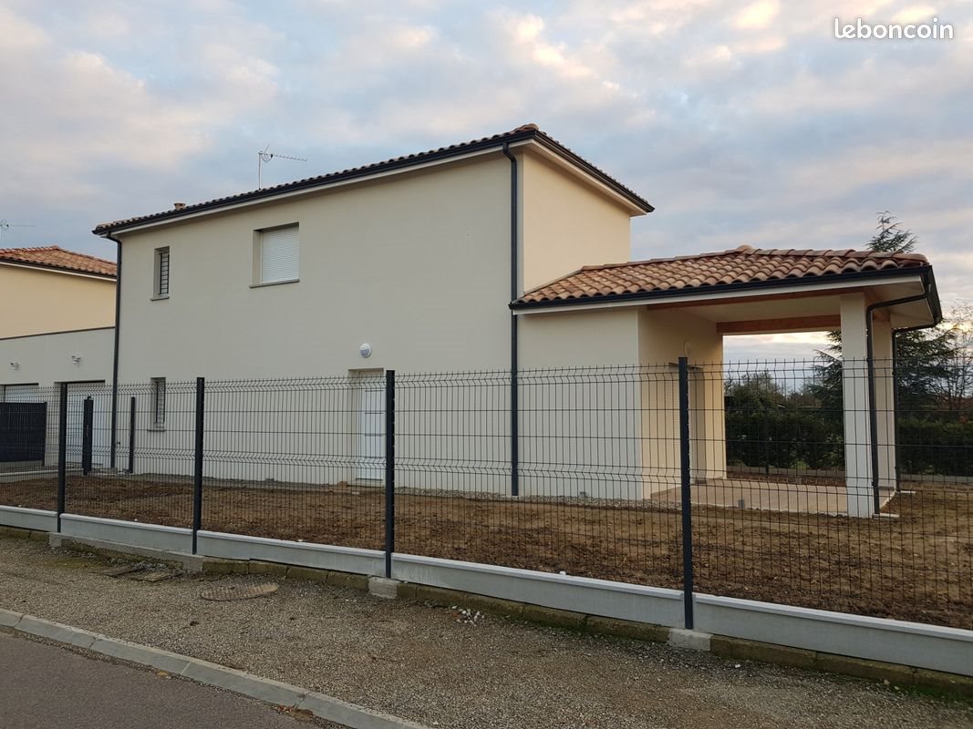Maison à louer, 106m², Montbartier
