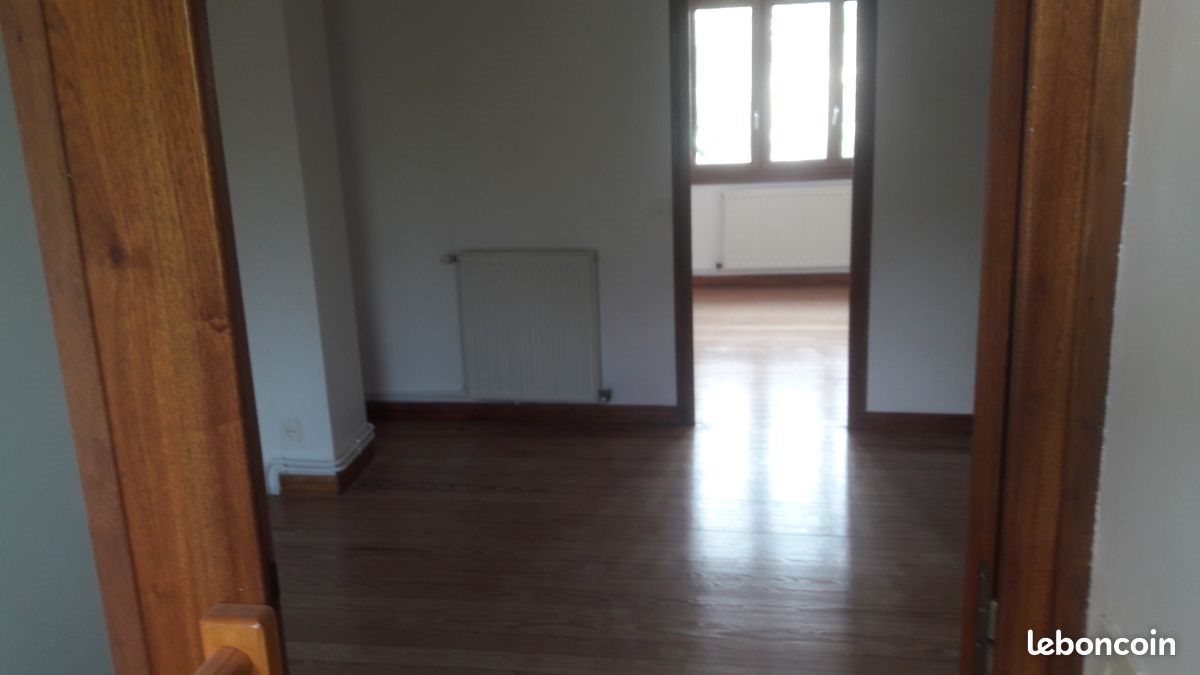 Appartement à louer, 70m², Genilac