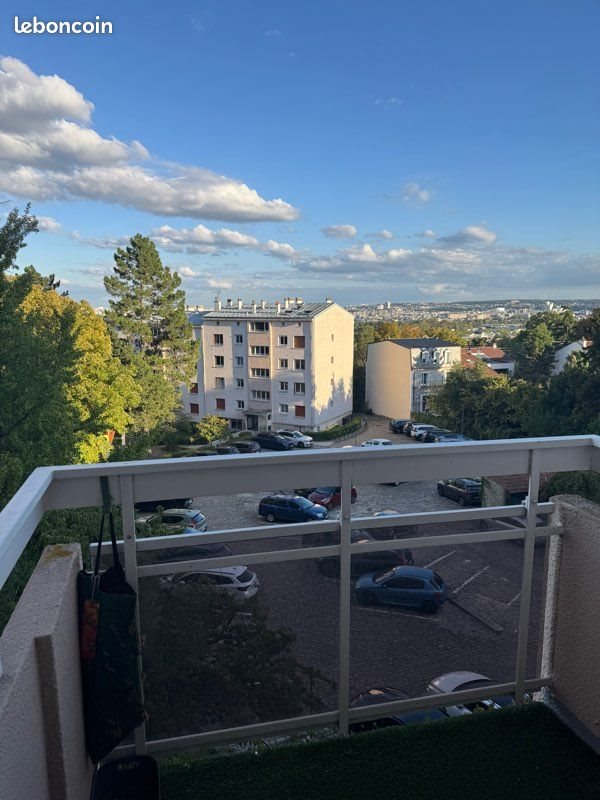 Appartement à louer, 60m², Suresnes
