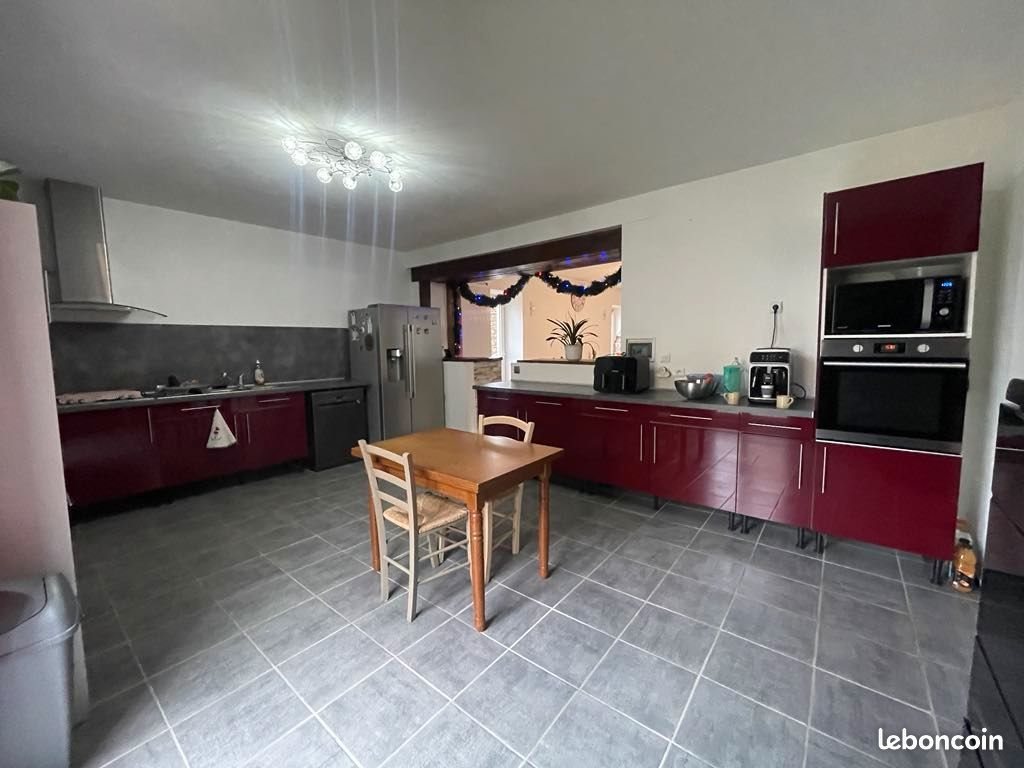 Maison à vendre, 209m², Treignat