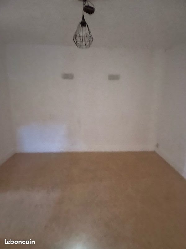 Maison à louer, 84m², Frugerès-les-Mines