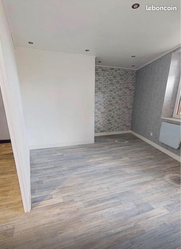 Maison à louer, 70m², Usson-en-Forez