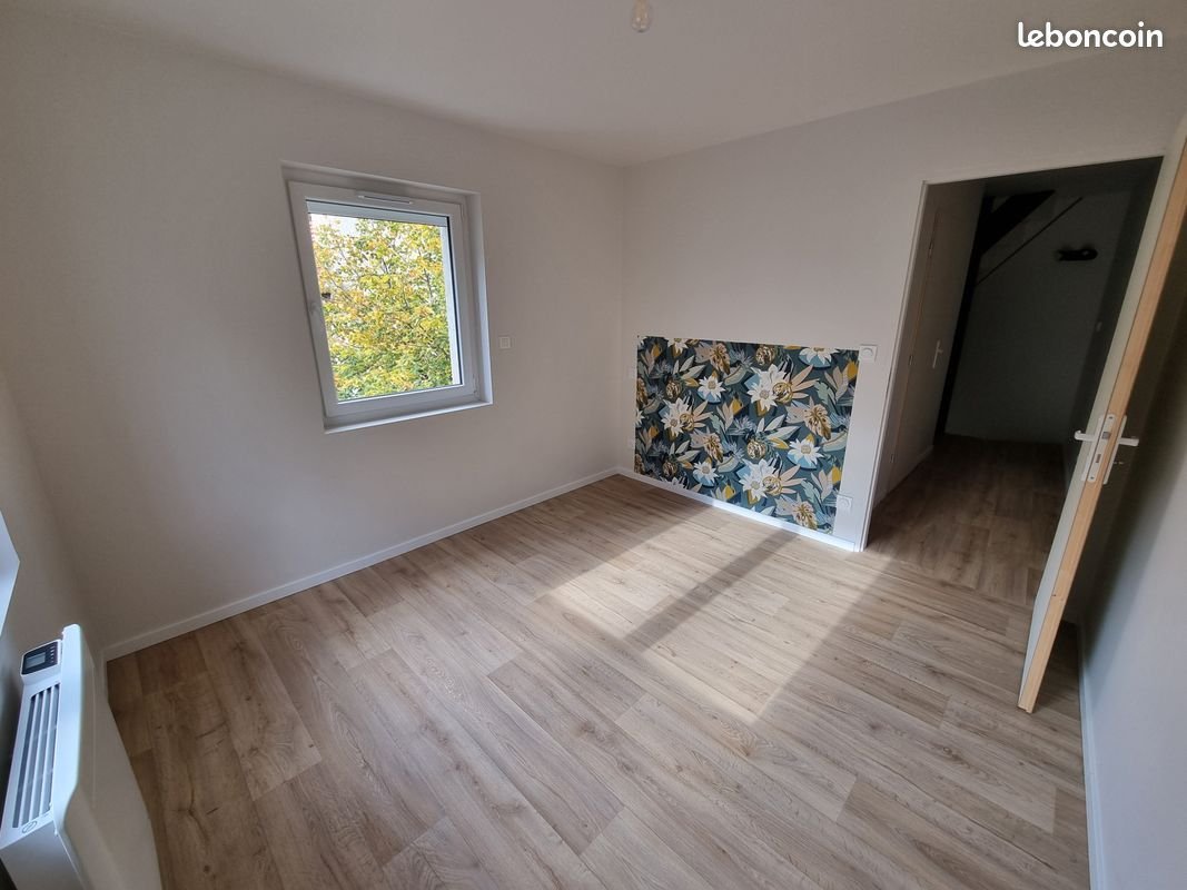 Maison à louer, 47m², Lantriac