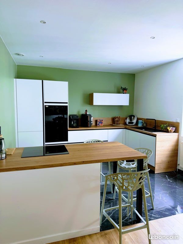 Appartement à vendre, 185m², Saint-Genest-Lerpt