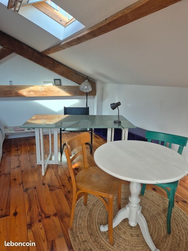 Appartement à louer, 25m², Nîmes