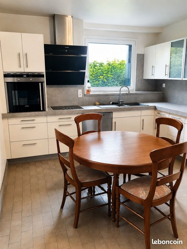 Maison à louer, 250m², Betton
