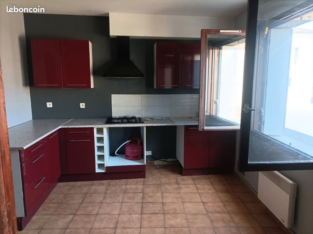 Appartement à louer, 70m², Puisseguin