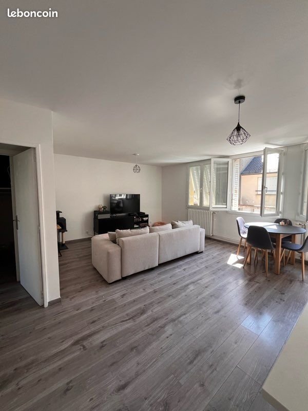 Appartement à louer, 63m², Aurillac