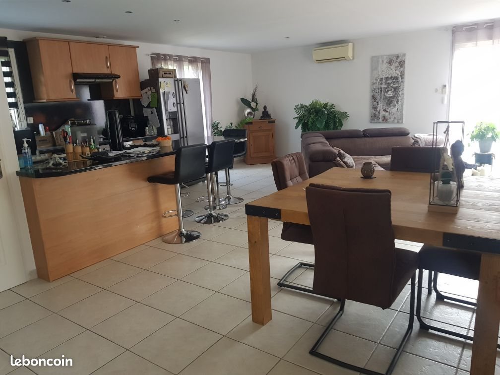 Appartement à louer, 125m², Restinclières