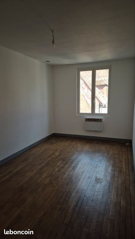 Appartement à louer, NaNm², Joigny