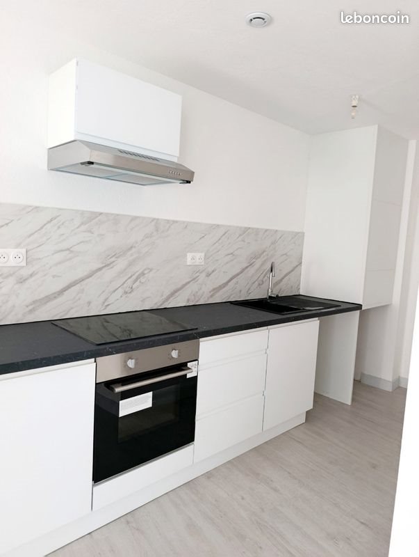 Appartement à louer, 42m², Saint-Germain-Lembron