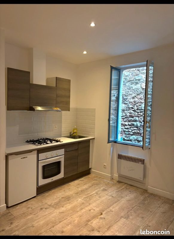 Appartement à louer, 25m², Saint-Antonin-Noble-Val