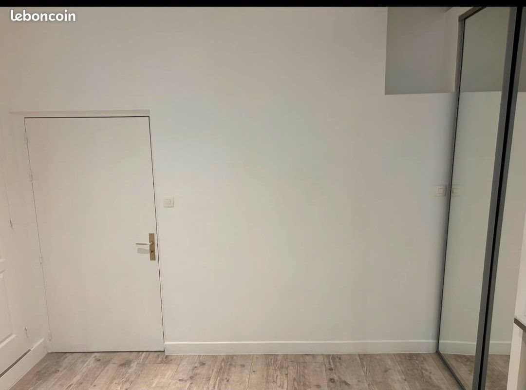 Appartement à louer, 25m², Saint-Antonin-Noble-Val