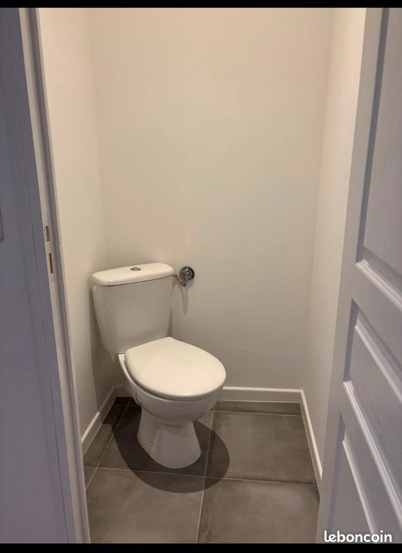 Appartement à louer, 25m², Saint-Antonin-Noble-Val