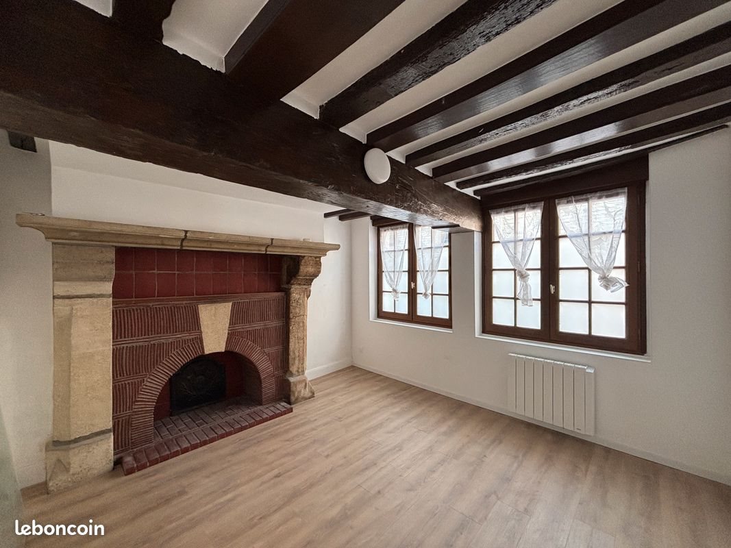 Maison à louer, 85m², Bernay