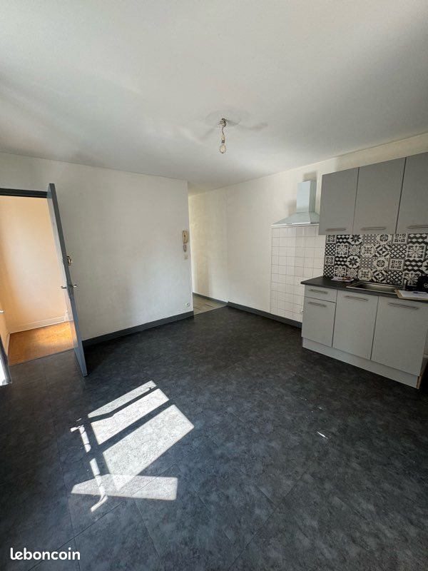 Appartement à louer, 68m², Vrigne aux Bois