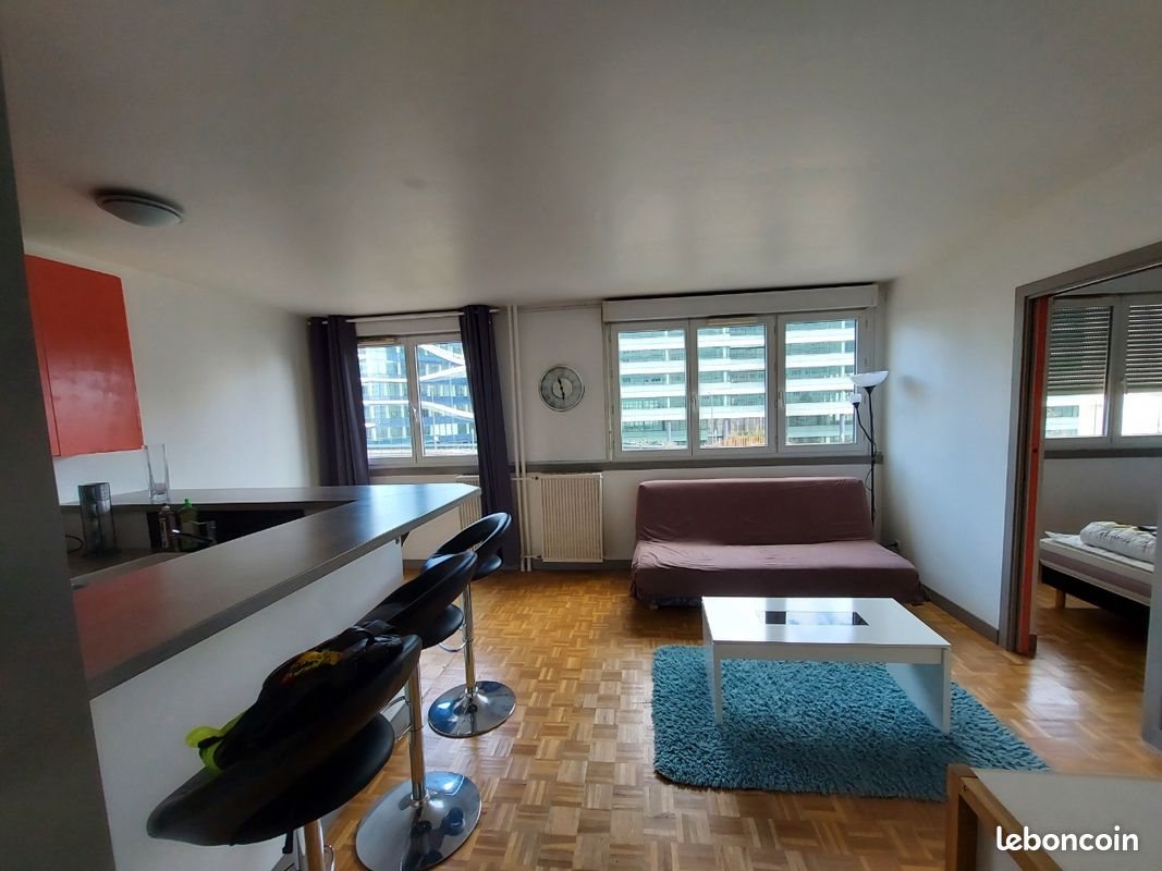 Appartement à louer, 45m², Courbevoie